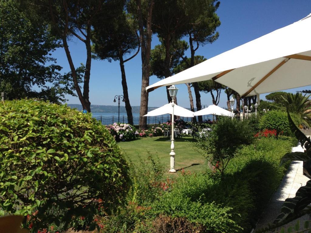 Hotel Holiday Sul Lago Bolsena Exterior photo