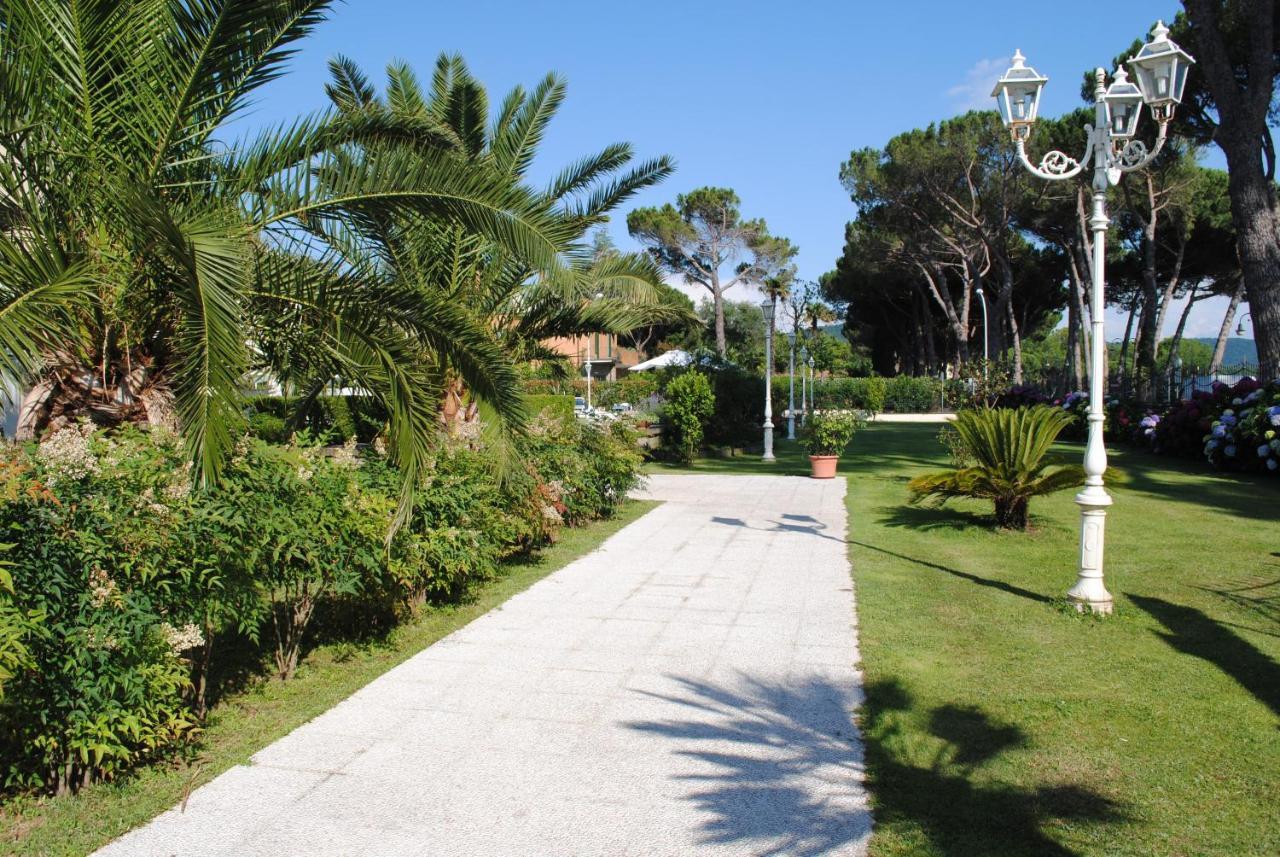 Hotel Holiday Sul Lago Bolsena Exterior photo